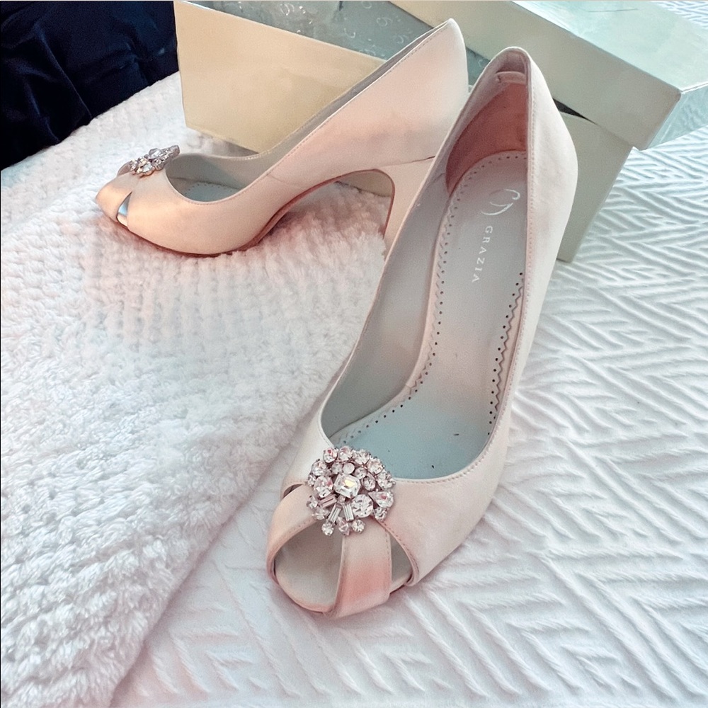 Off white ivory satin heels
